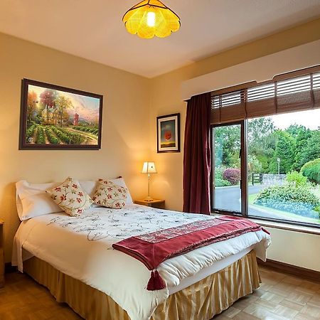 Crossriver Bed And Breakfast Oughterard Extérieur photo